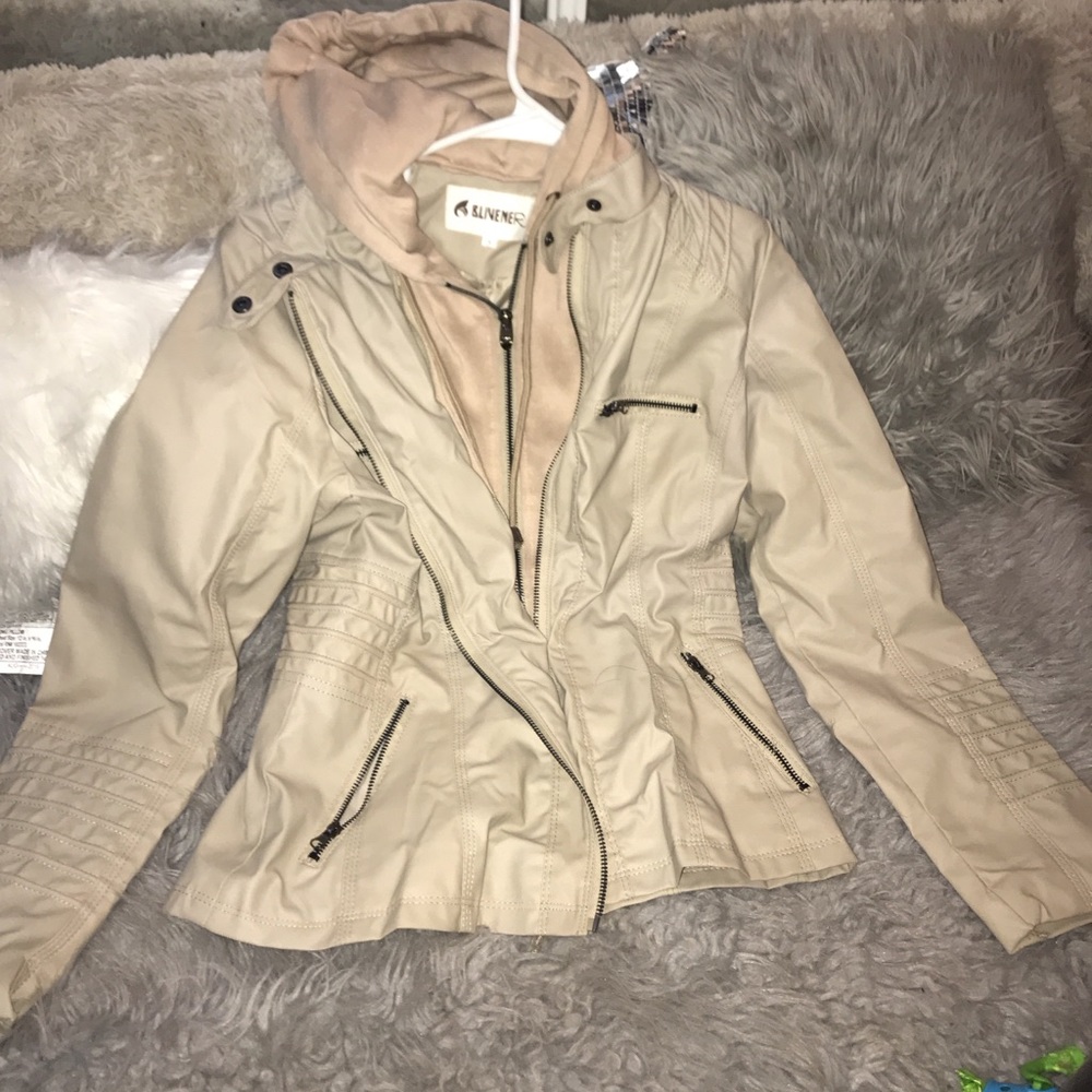 TAN JACKET/ SMALL